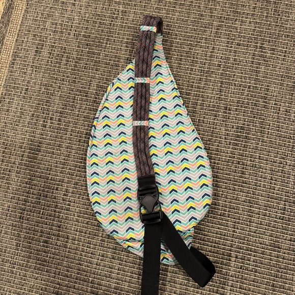 KAVU Multicolor Chevron Rope Sling Bag - Picture 5 of 6